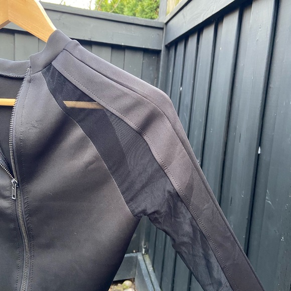 Revamped zip up long sleeve - Picture 6 of 8